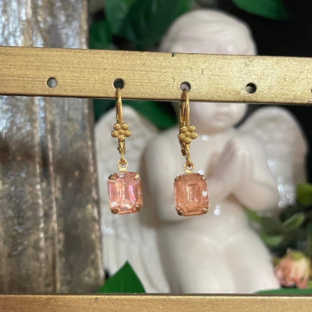 Vintage Elegant Gold and Pink Drop Earrings